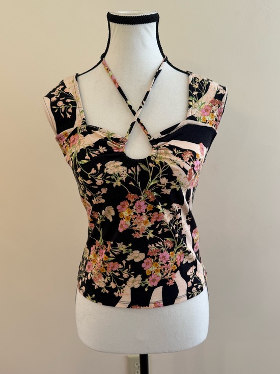 Guess Tops - Guess - Floral Strappy Keyhole Women’s Top in Black and Pink size Small
